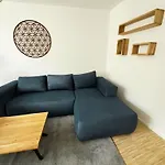 Stilvolles Design-apartment Im Herzen Von *