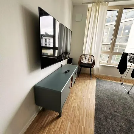 Stilvolles Design-apartment Im Herzen Von Apartment Mainz